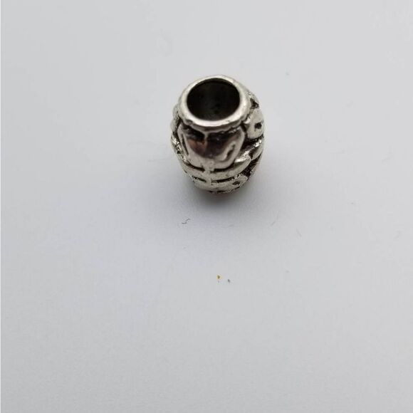 Sterling silver old fashion floral‎ charm - Picture 2 of 2